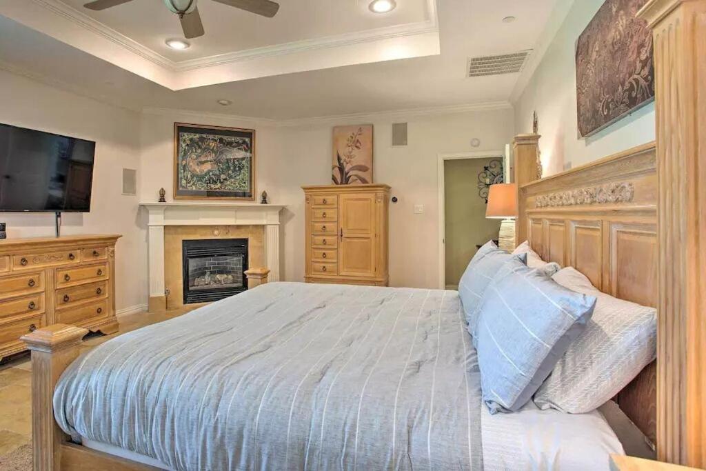Heated Pool, Pool Table, Hot Tub, Home Theatre, Guest House, Basketball Court, Sleeps-20 Allen Exterior foto